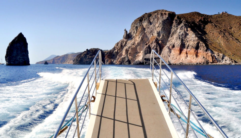 Aeolian Islands – Boat Excursions From Lipari | Aeolian Vacations